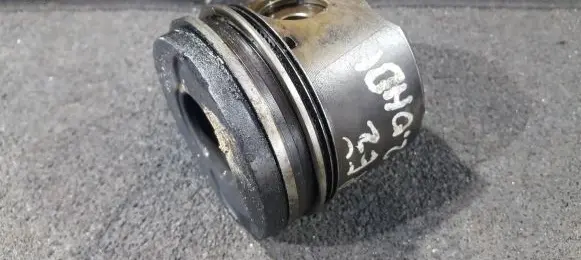 Peugeot 307 Piston 