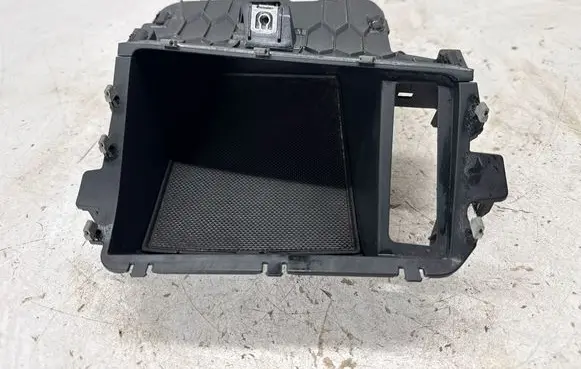 Audi Q3 F3 Glove box 83B857925 83B857925C6PS