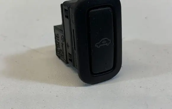 Volkswagen PASSAT B6 Alarm switch 6Q0962109