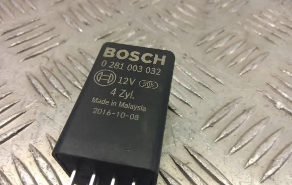 Audi A6 S6 C7 4G Glow plug pre-heat relay 0281003032
