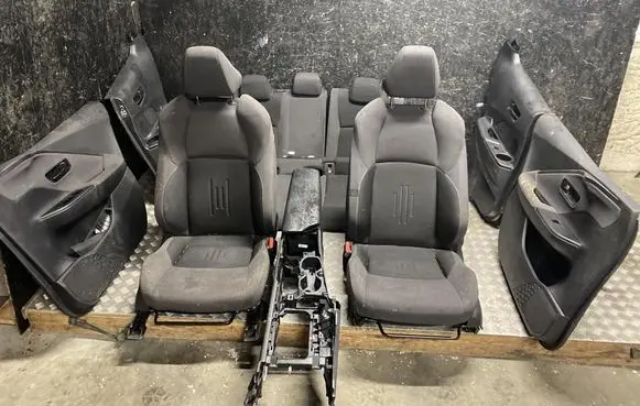 Toyota C-HR II Seat set 