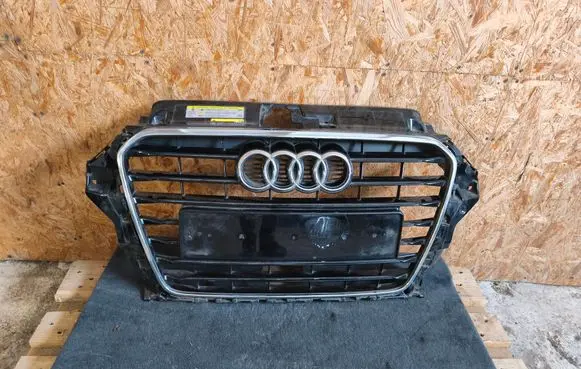 Audi A3 S3 8V Front bumper upper radiator grill 8V3853651