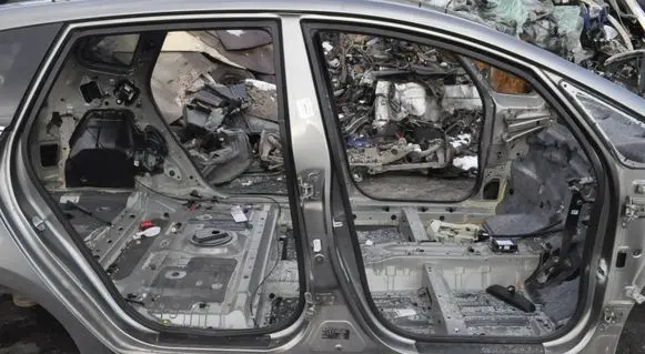 KIA Carens III Side car body part 