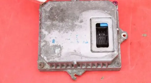 Mazda 6 Voltage converter/converter module 1307329086