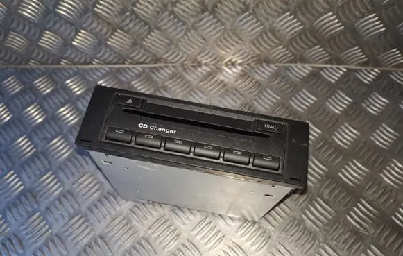Skoda Octavia Mk2 (1Z) CD/DVD changer 1Z0035111A