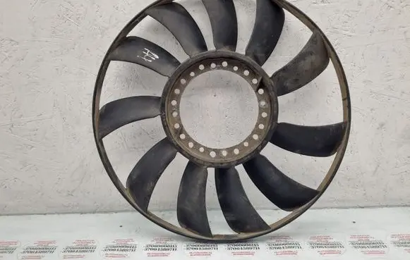 Audi A4 S4 B5 8D Fan impeller 058121301B