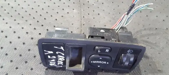 Toyota Corolla E120 E130 Wing mirror switch 183574