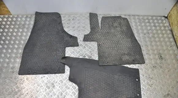 Volkswagen Transporter - Caravelle T6 Car floor mat set 7H1061502B 7H1061505