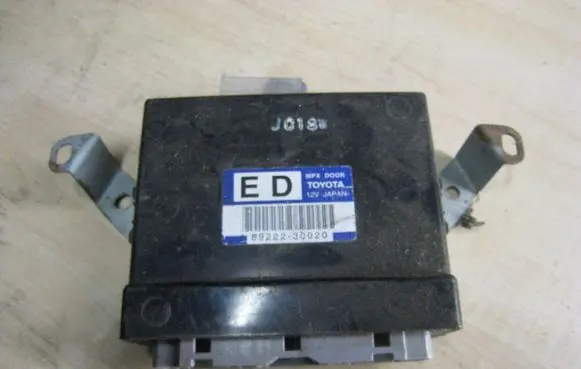 Lexus GS 300 400 430 Door control unit/module 8922230020