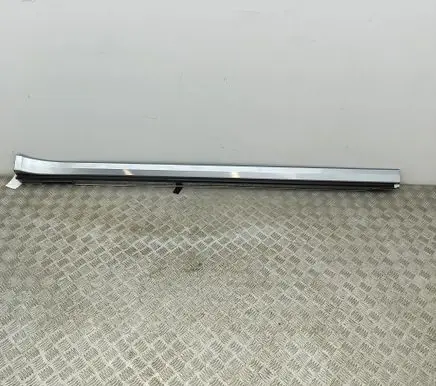 Genesis GV70 Sill 87752AR000SSS