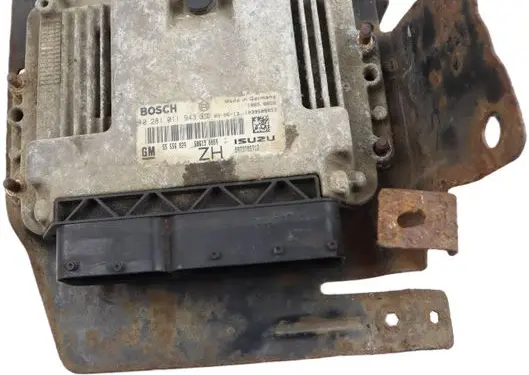 Opel Astra H Engine control unit/module 55556829 0281011943 8973785712