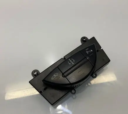 Mercedes-Benz E W211 Parking (PDC) sensor switch 2118217058 03751202 A2118217058