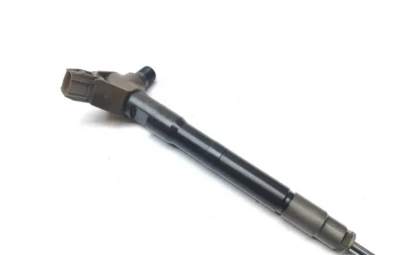 Mazda 6 Fuel injector SH0113H50