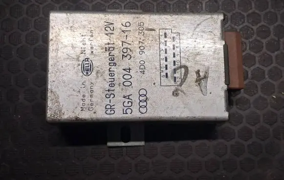 Audi A8 S8 D2 4D Cruise control unit/module 4D0907305 5GA00439716