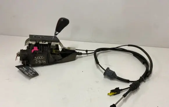 Chrysler 300 - 300C Gear shifter/selector 04779394AF 628511452
