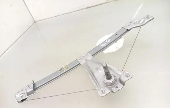 Dacia Sandero II Rear door manual window regulator 827202131R