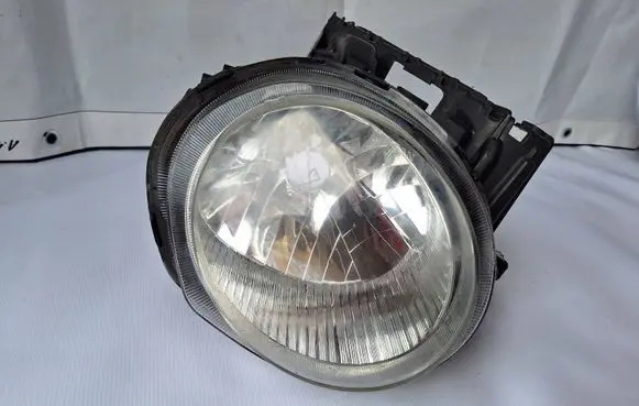 Nissan Juke I F15 Headlight/headlamp HCR660