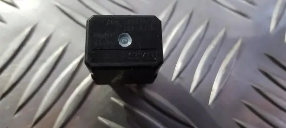 Mazda 6 Other relay mr490491 acm33221