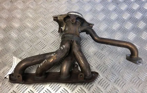 Toyota Prius+ (ZVW40) Exhaust manifold