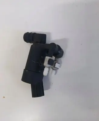 Ford Focus Windscreen/windshield washer pump BV6117K624BB