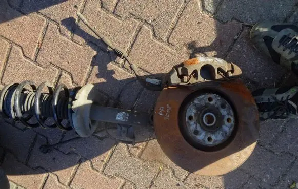 Peugeot 3008 I Front wheel hub spindle knuckle xxxxxxxxxxx