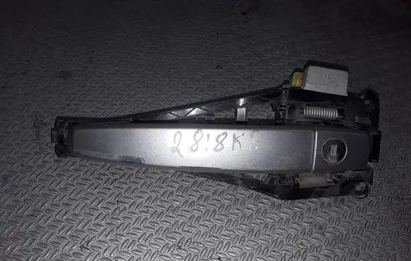 Opel Astra H Front door exterior handle