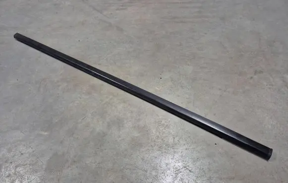 Mitsubishi L200 Rubber seal front door window/glass 