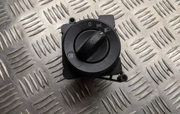 Mercedes-Benz Sprinter W906 Light switch A9065450104