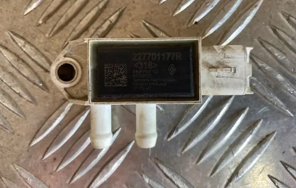 Renault Espace V (RFC) Exhaust gas pressure sensor 227701177R 65139721
