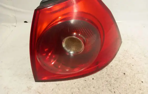 Volkswagen Golf V Rear/tail lights