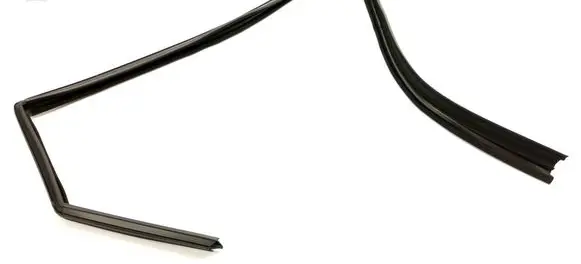 Ford Fiesta Front door rubber seal 1691520