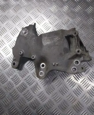 Opel Vivaro Engine mounting bracket 112313054R