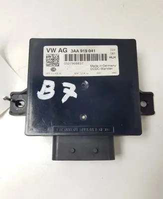 Volkswagen PASSAT B7 Voltage converter/converter module 3AA919041