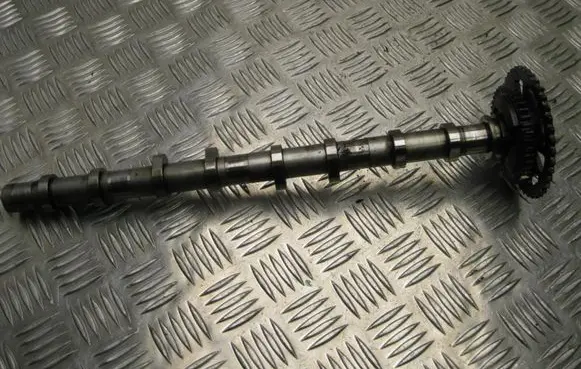 BMW 4 F32 F33 Camshaft 8509926 BV690