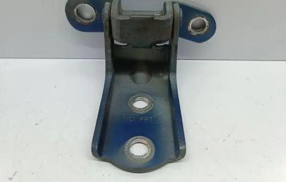 Hyundai i20 (PB PBT) Front door upper hinge