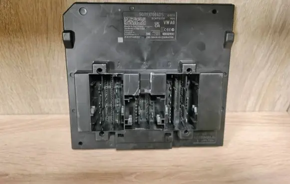 Volkswagen Crafter Other control units/modules 5Q0937084DS