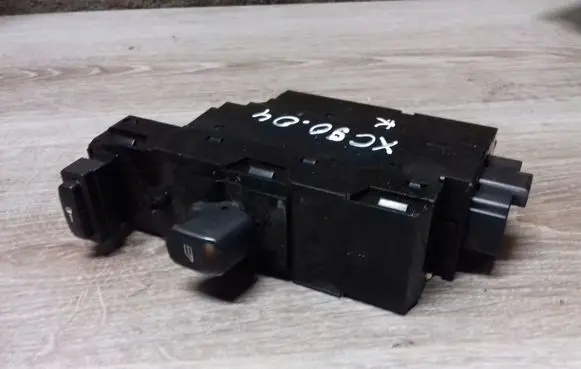 Volvo XC90 Electric window control switch 30658147