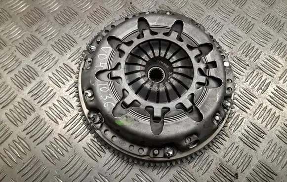 Toyota Aygo X Clutch set kit 31250K0020