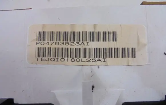 Chrysler Neon II Speedometer (instrument cluster) P04793523AI
