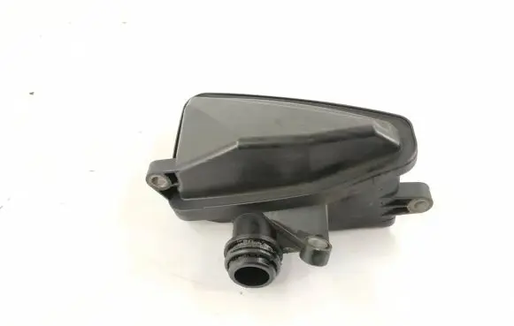 Mercedes-Benz R W251 Intake resonator 6421400087 A6421400087