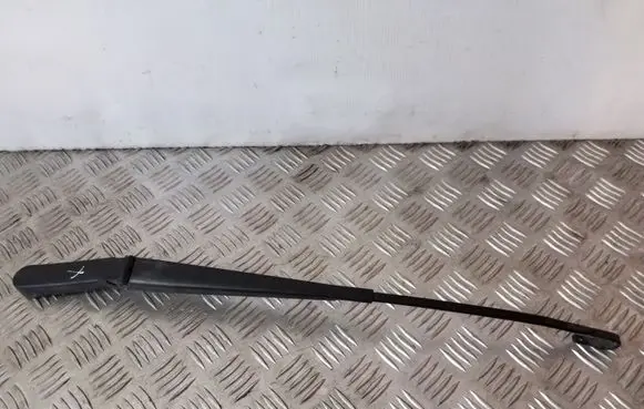 Opel Zafira A Front wiper blade arm 90582558