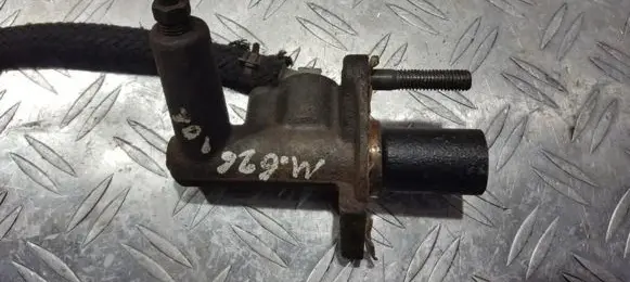 Mazda 626 Clutch master cylinder