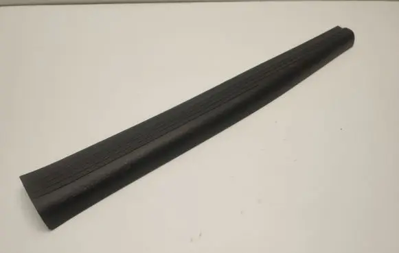 Mercedes-Benz E W211 Front sill trim cover A2116801735