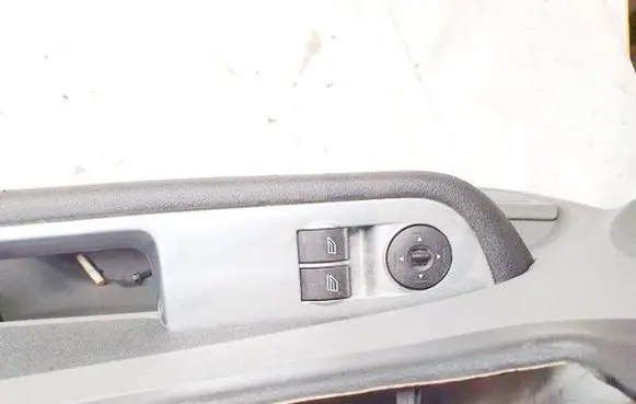 Ford Focus Electric window control switch