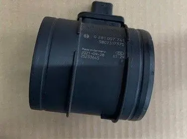Iveco Daily 40.8 Mass air flow meter 0281007741T