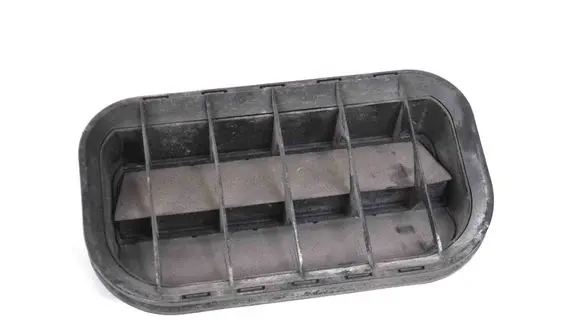 Jaguar XJ X350 Quarter panel pressure vent 