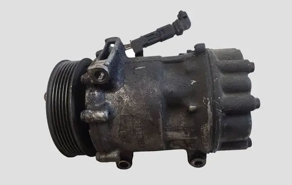 Peugeot 508 Air conditioning (A/C) compressor (pump) 9671216780