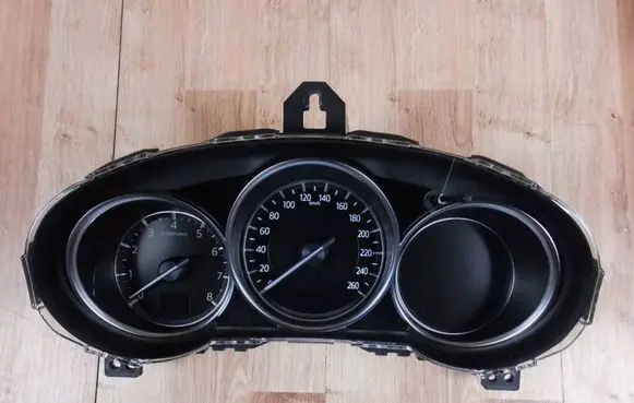 Speedometer (instrument cluster)