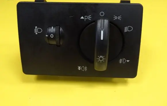 Ford Focus C-MAX Light switch 7M5T13A024MA