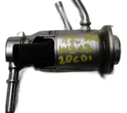 Mercedes-Benz E W213 AdBlue injector A0004901613